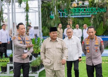 Presiden Prabowo Anugerahkan Bintang Jasa dan Satyalancana Wira Karya kepada Penggerak MBG dan SPPG Polri