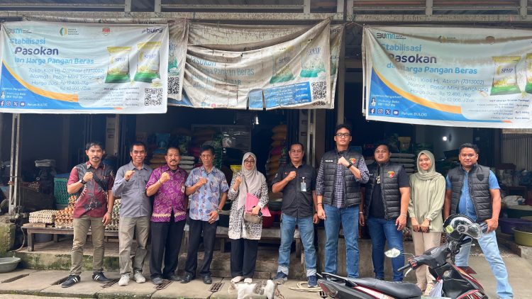 Cek Harga Bapokting, Polres Wajo Sidak Pasar Mini Siengkang