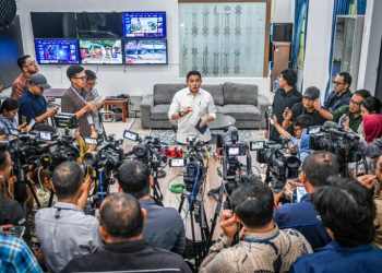 Seskab Teddy Indra Wijaya Tegaskan: Kesejahteraan Guru Naik, Tunjangan Wajib Cair Tiap Bulan