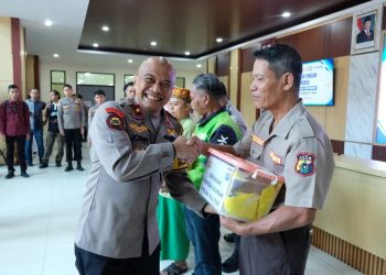 Wakapolda Kaltim Tegaskan Pengawasan Distribusi Sembako Saat Tinjau Gerakan Pangan Murah di Balikpapan