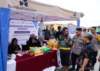 Polres Kukar Gelar Gerakan Pangan Murah, Warga Tenggarong Serbu Beras dan Minyak Goreng Jelang Lebaran