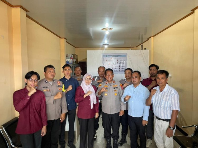 Jalin Kemitraan Strategis, Kapolsek Sangatta Utara Kunjungi Desa Persiapan Singa Karta