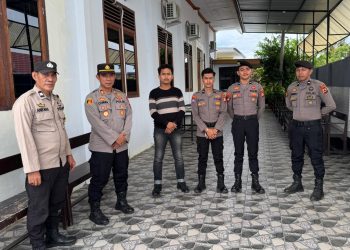 Polisi Siaga Penuh! Pengamanan Ketat, Ibadah Jumat Agung di Wajo Berlangsung Tanpa Celah