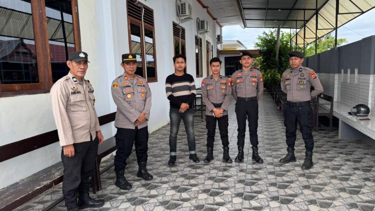 Polisi Siaga Penuh! Pengamanan Ketat, Ibadah Jumat Agung di Wajo Berlangsung Tanpa Celah