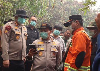 Kapolda Riau Tinjau Langsung Karhutla Bengkalis, Tegaskan Penanganan Terpadu dan Berbasis Ilmiah