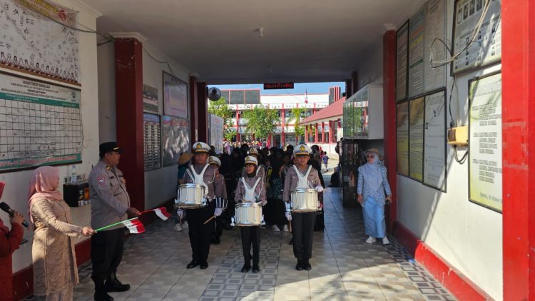 Semangat Kartini Menggema di Sekolah, Polres Kutai Timur Perkuat Karakter Pelajar Lewat Police Goes to School